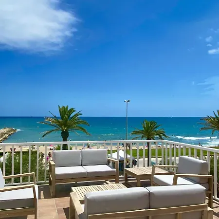 Lägenhet Vinyet Playa Beachfront *
